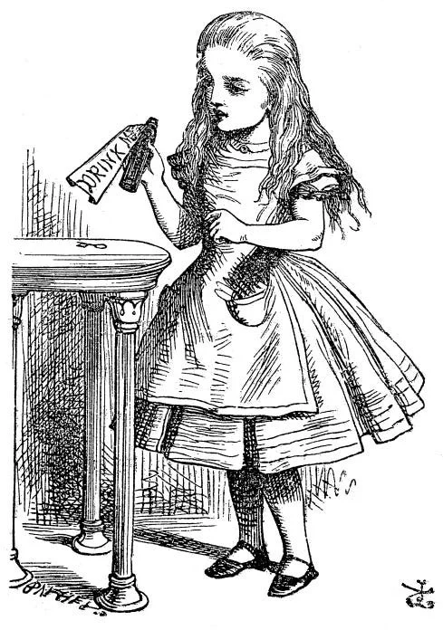 Alice cầm chai có chữ “UỐNG TÔI ĐI (Drink Me)